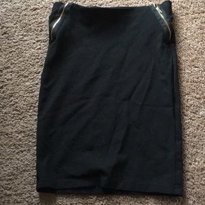 Black forever 21 pencil skirt